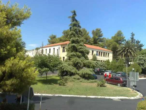 Είσοδος του Γενικού Νοσοκομείου Δυτικής Αττικής Αγία Βαρβάρα